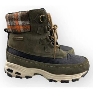 New Skechers Boots D'LITES Suede Womens 8 Round Toe Ankle Shoe Olive Green Laces